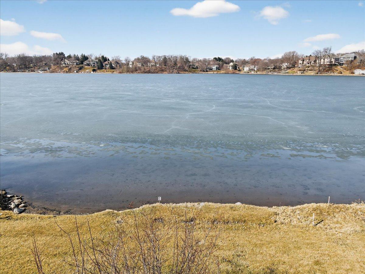 8123 Maple Lane North Maple Grove, MN 55311 - Photo 10 of 11