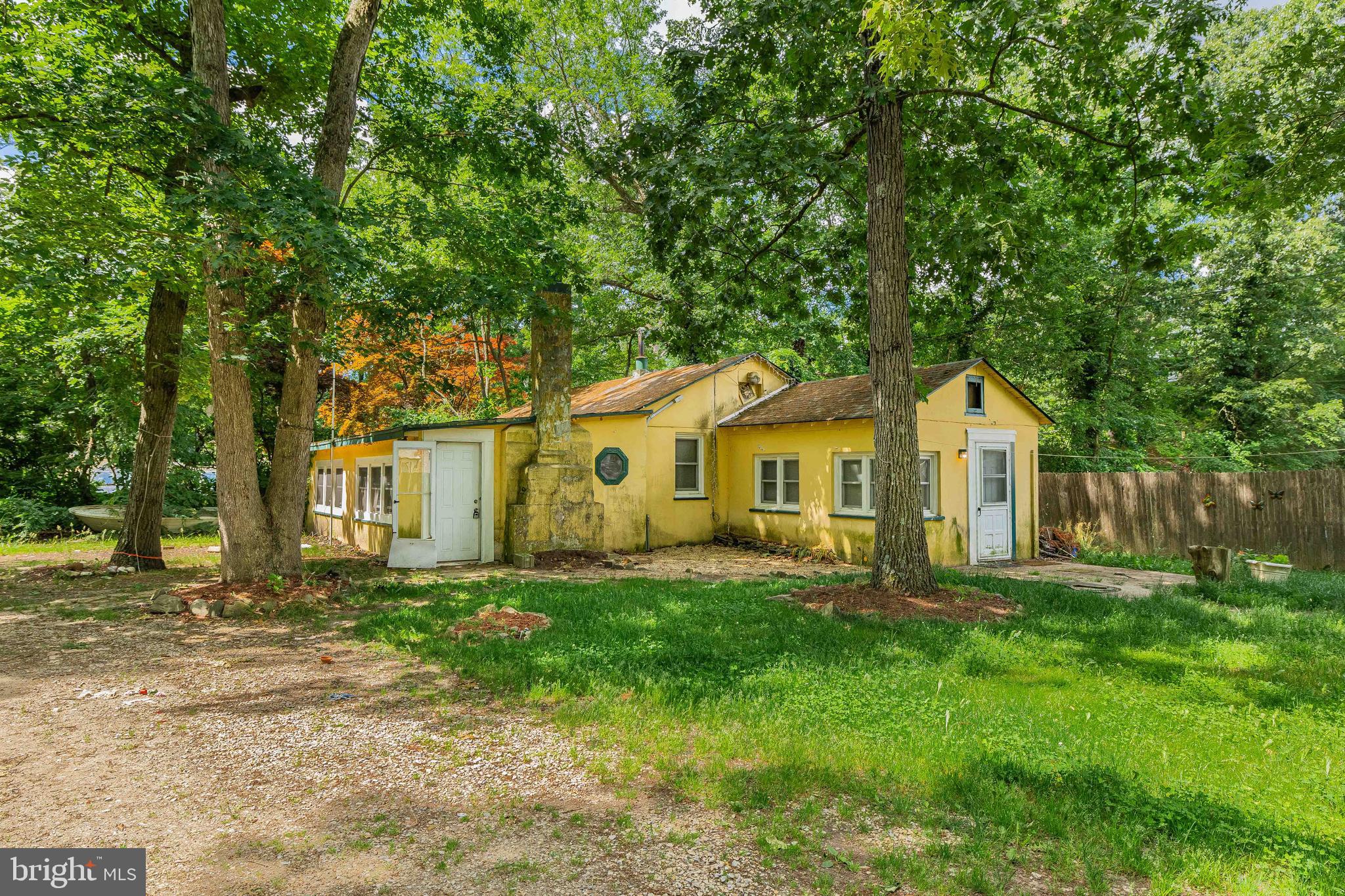 102 Holly Road Clayton, NJ 08094 - Photo 1 of 5 Gallery Image 1