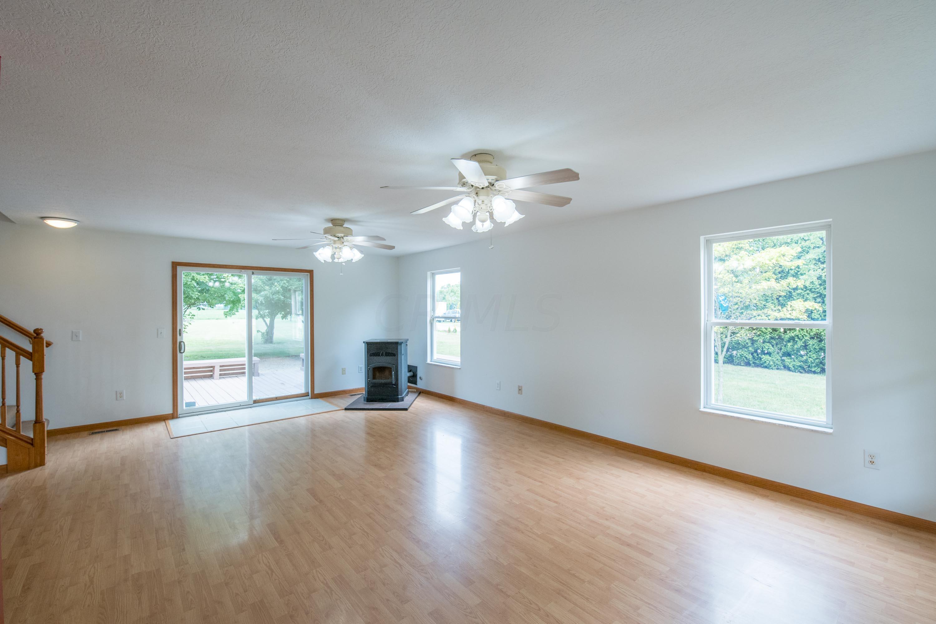 12562 Federal Road Orient, OH 43146 - Photo 12 of 84 Gallery Image 12