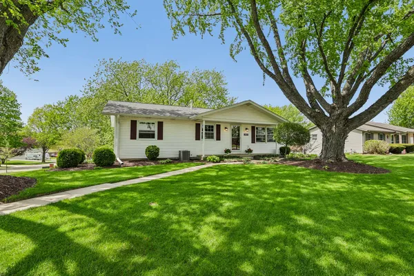 $325,000 | 407 North Midway Avenue, Jefferson, WI 53549