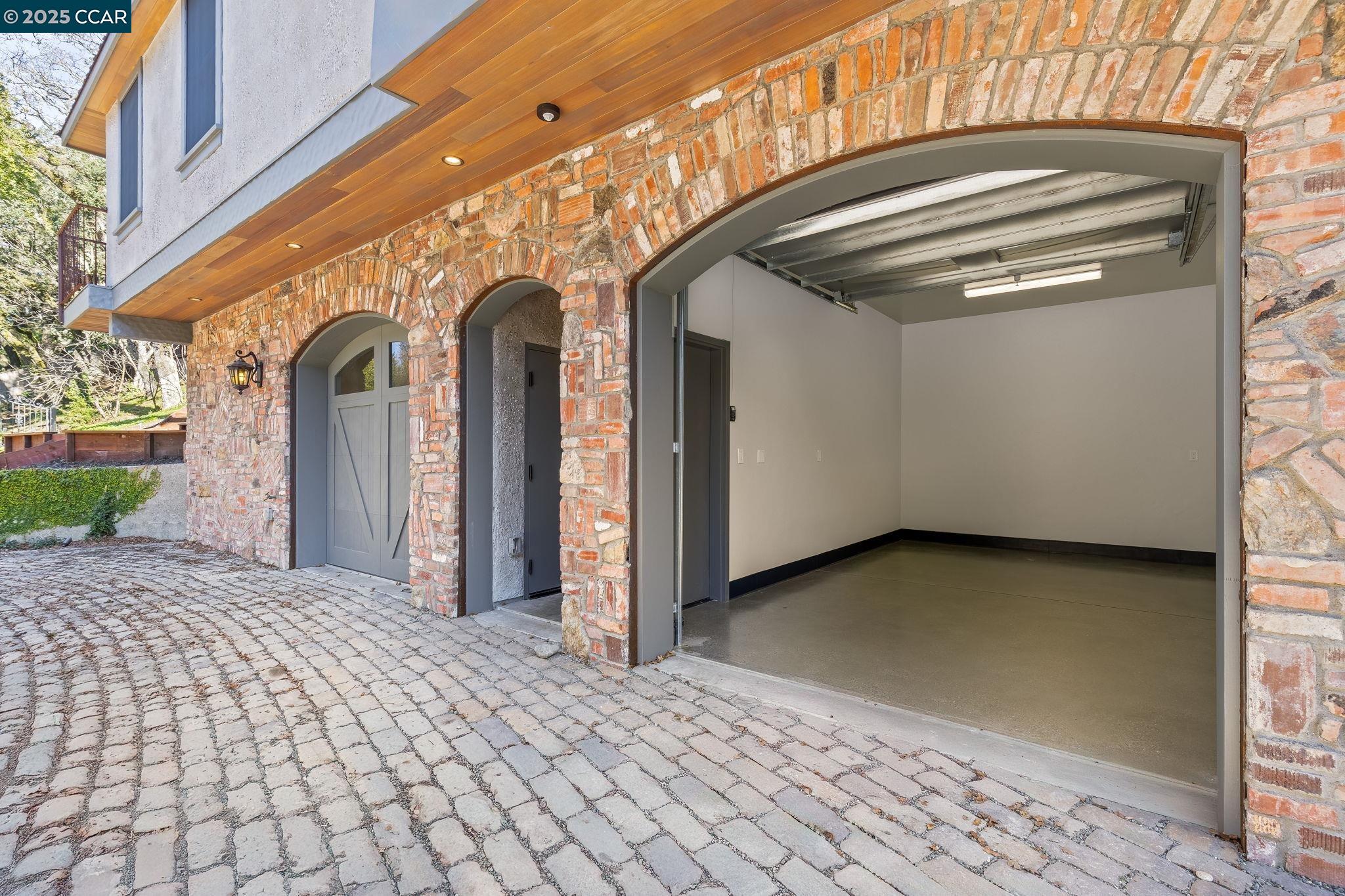 100 B Moraga Way Orinda, CA 94563 - Photo 11 of 48