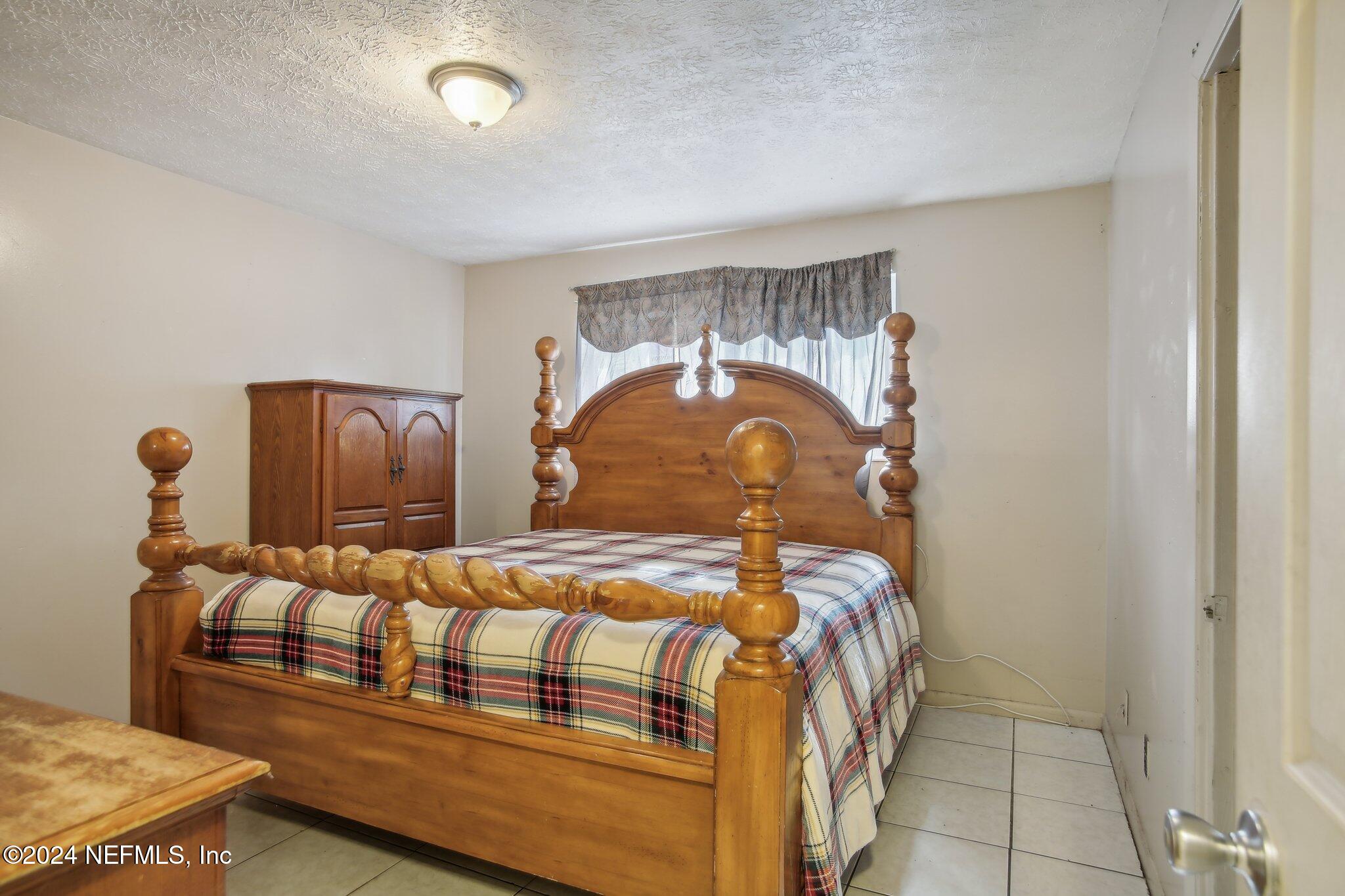 5816 Moncrief Road Jacksonville, FL 32209 - Photo 23 of 43 22-web-or-mls-Moncrief Rd-022