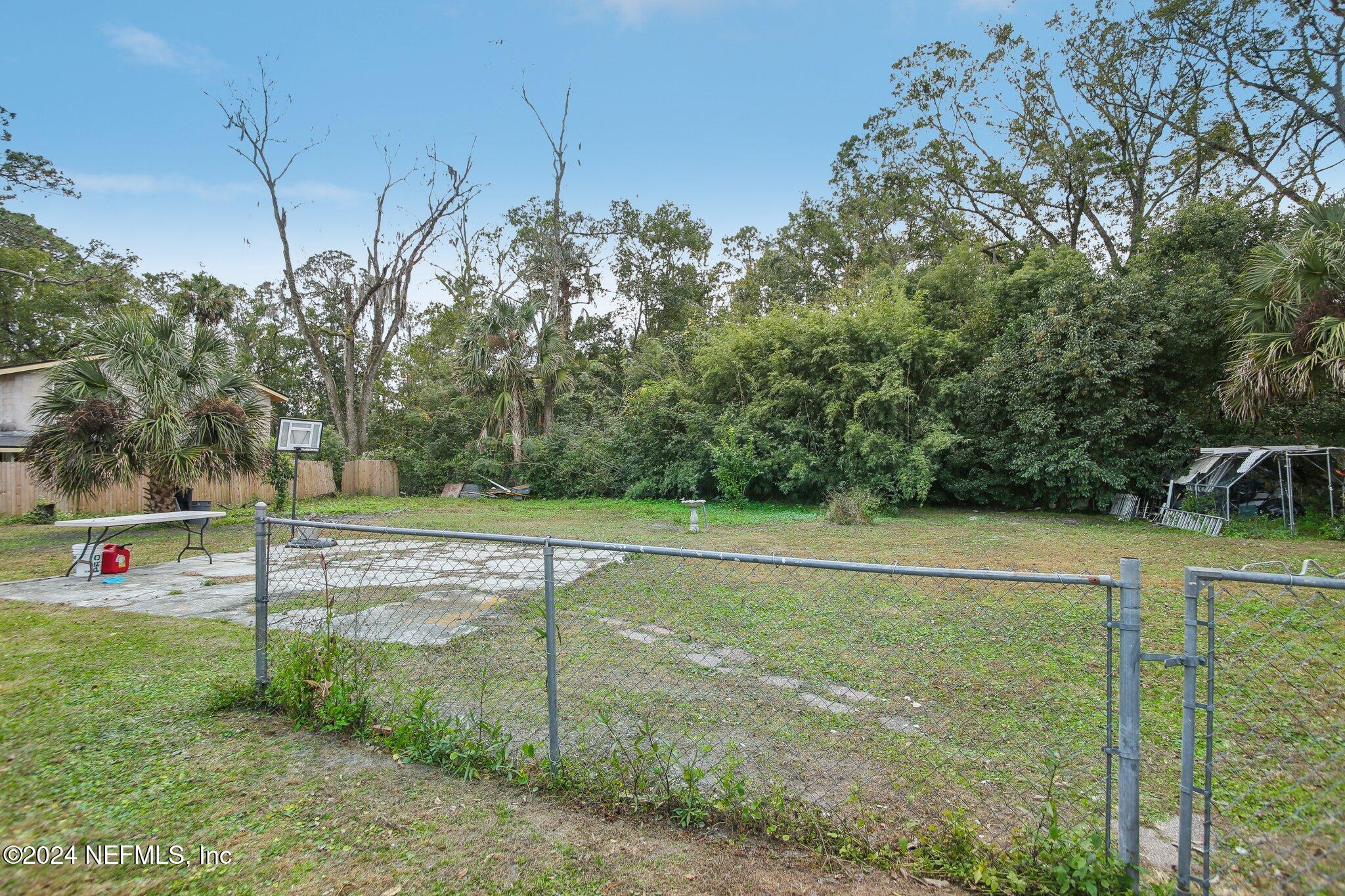 5816 Moncrief Road Jacksonville, FL 32209 - Photo 40 of 43 39-web-or-mls-Moncrief Rd-039