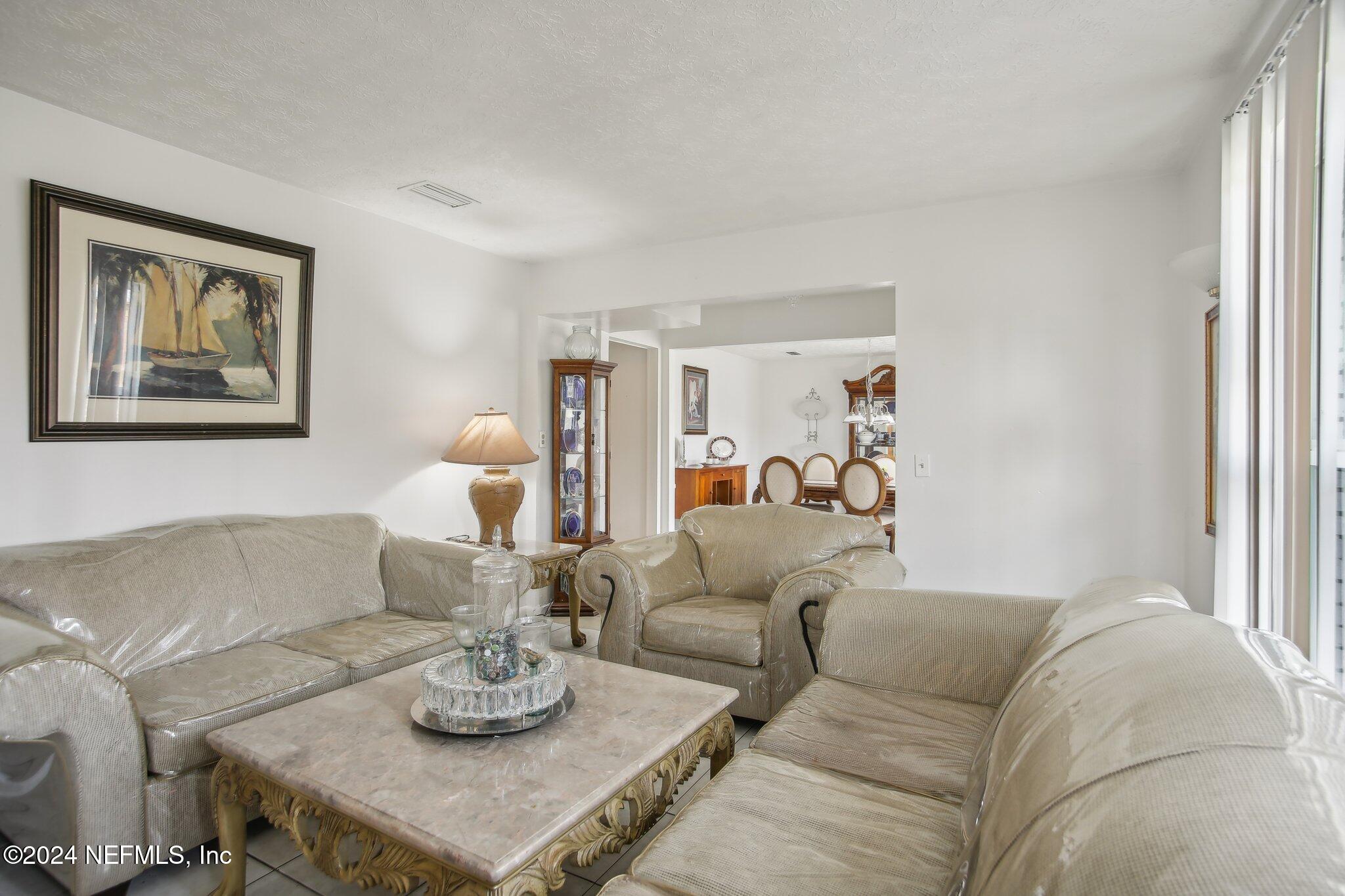 5816 Moncrief Road Jacksonville, FL 32209 - Photo 8 of 43 7-web-or-mls-Moncrief Rd-007