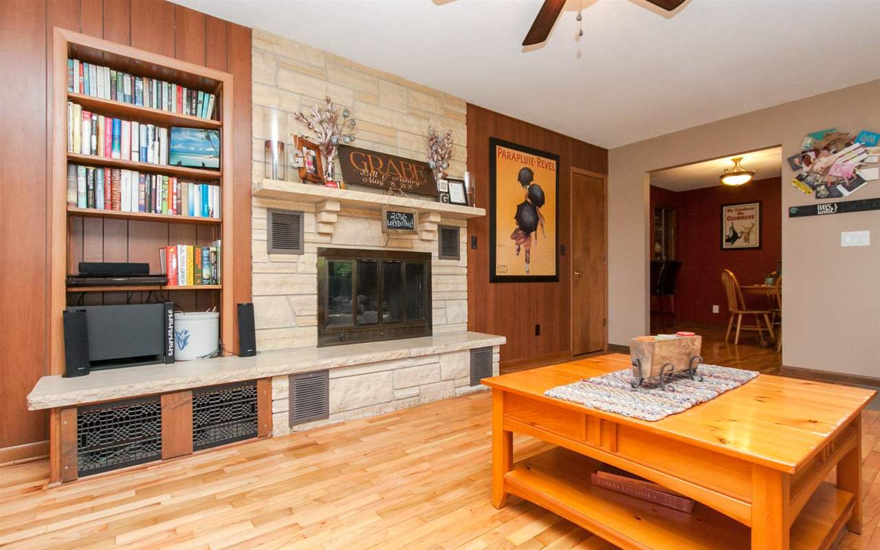 1177 Club Road Northeast Swisher, IA 52338 - Photo 6 of 25 Gallery Image 6