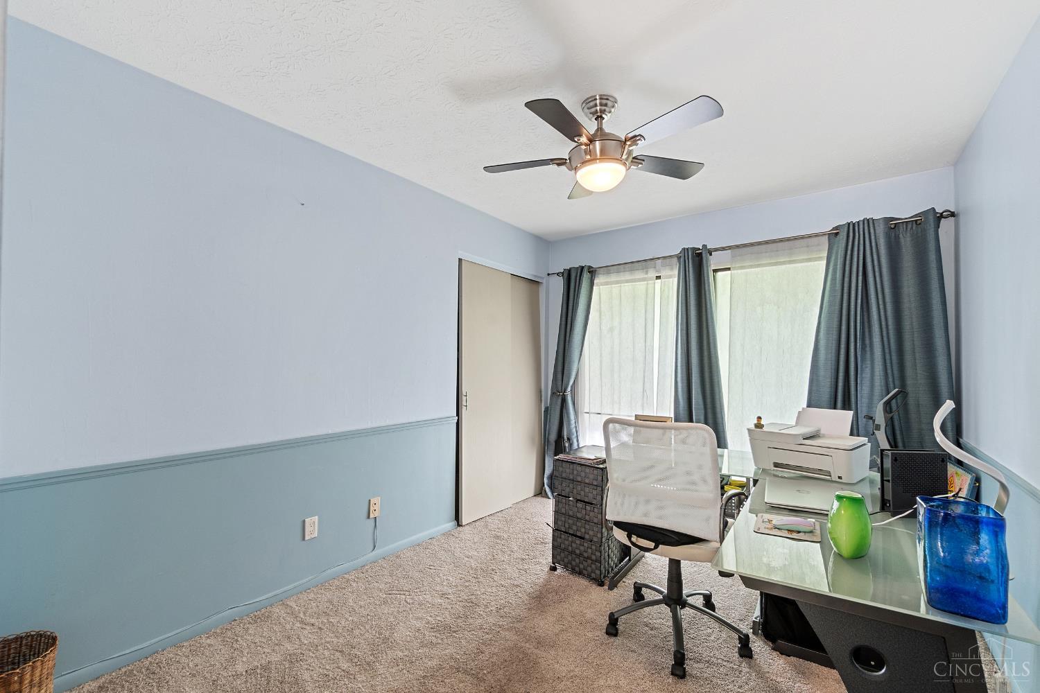 511 West Galbraith Road Cincinnati, OH 45215 - Photo 15 of 36