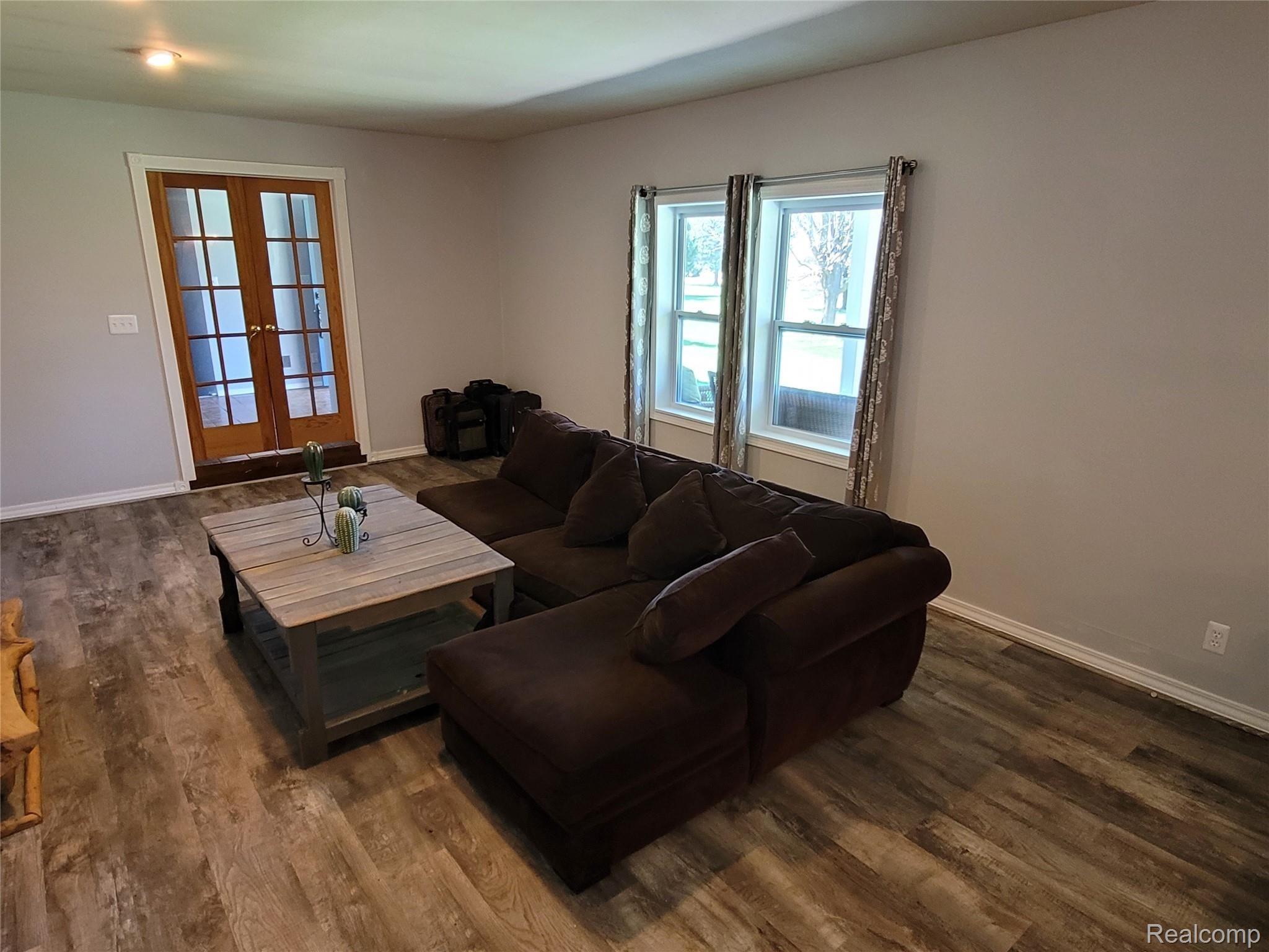 2511 Itsell Road Howell, MI 48843 - Photo 18 of 46 20210413_125609.jpg
