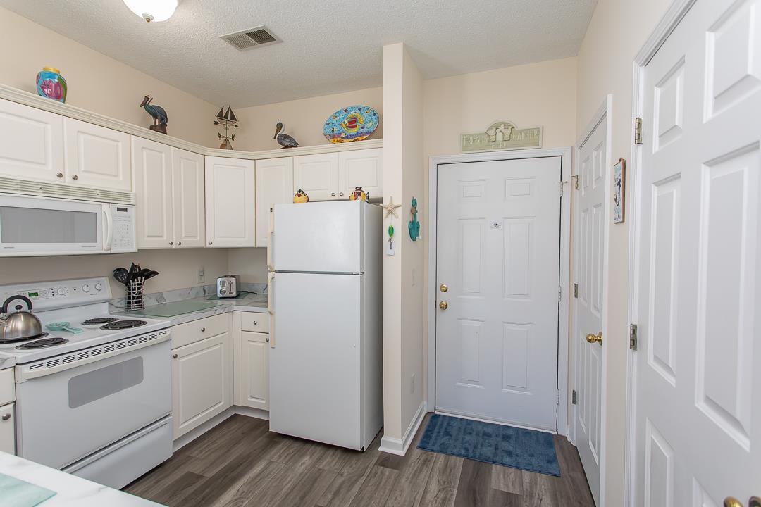 2040 Cross Gate Boulevard, Unit 204 Surfside Beach, SC 29575 - Photo 6 of 40