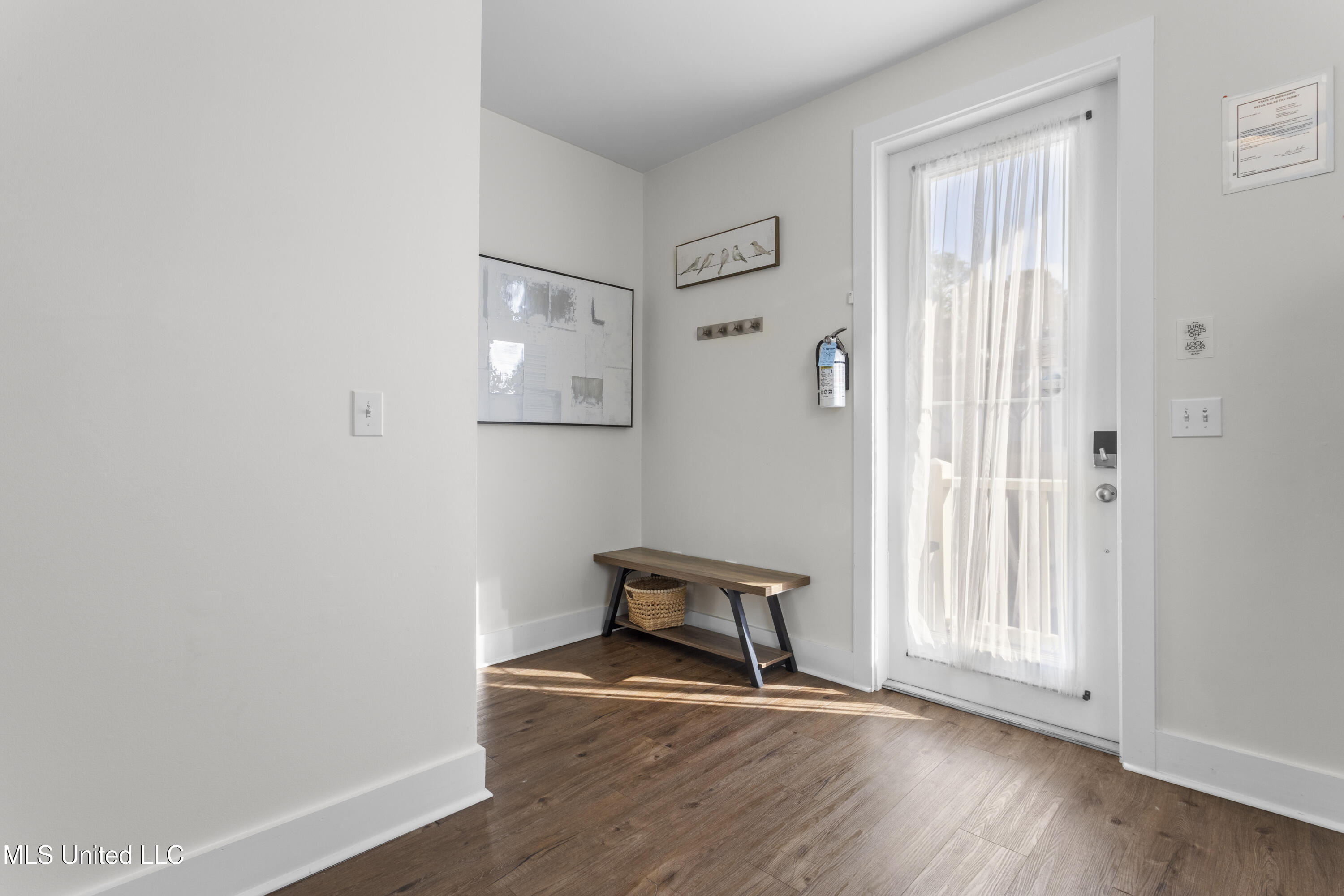 2207 Government Street, Unit 11 Ocean Springs, MS 39564 - Photo 16 of 28 0029