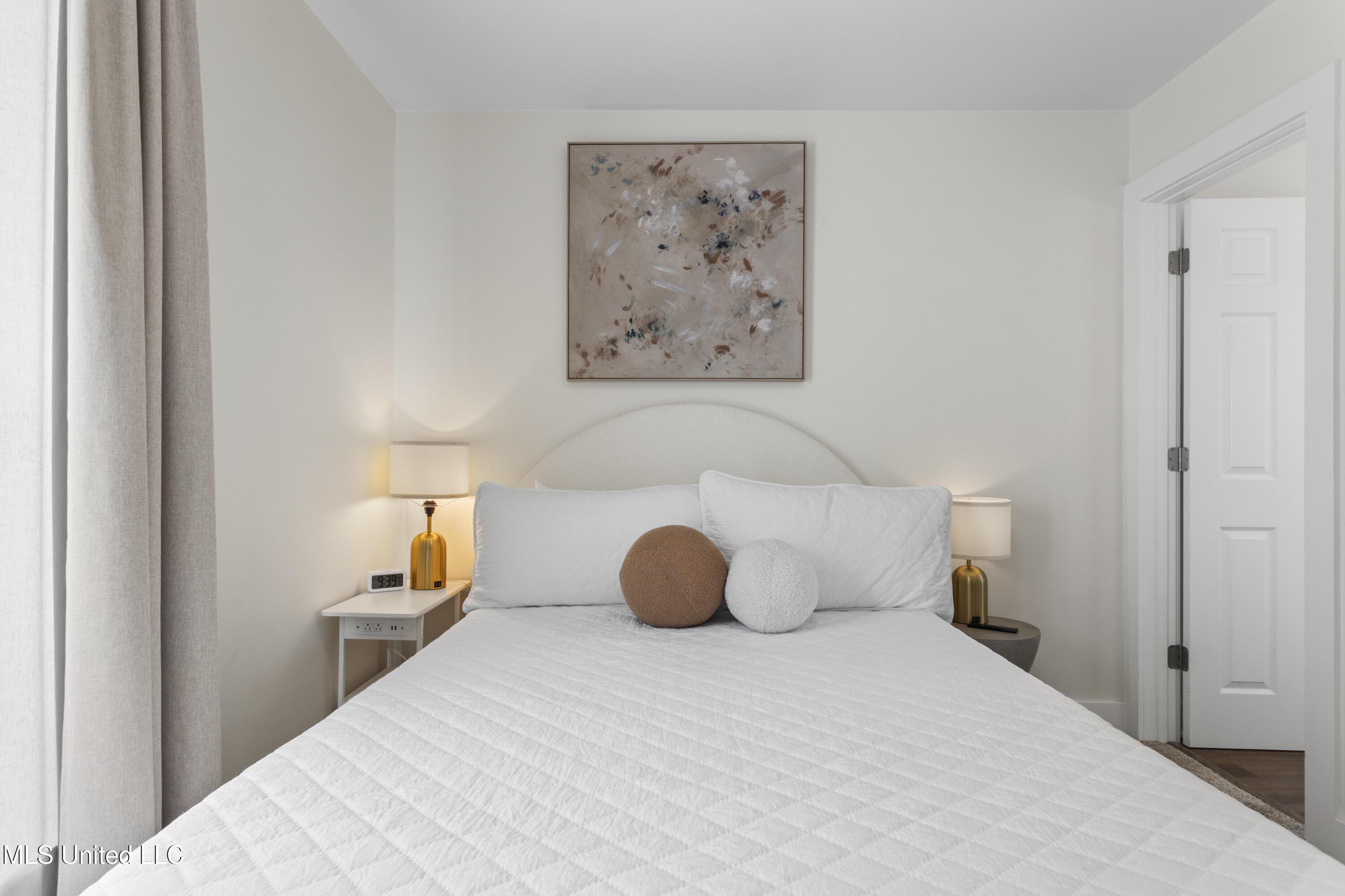 2207 Government Street, Unit 11 Ocean Springs, MS 39564 - Photo 19 of 28 0033