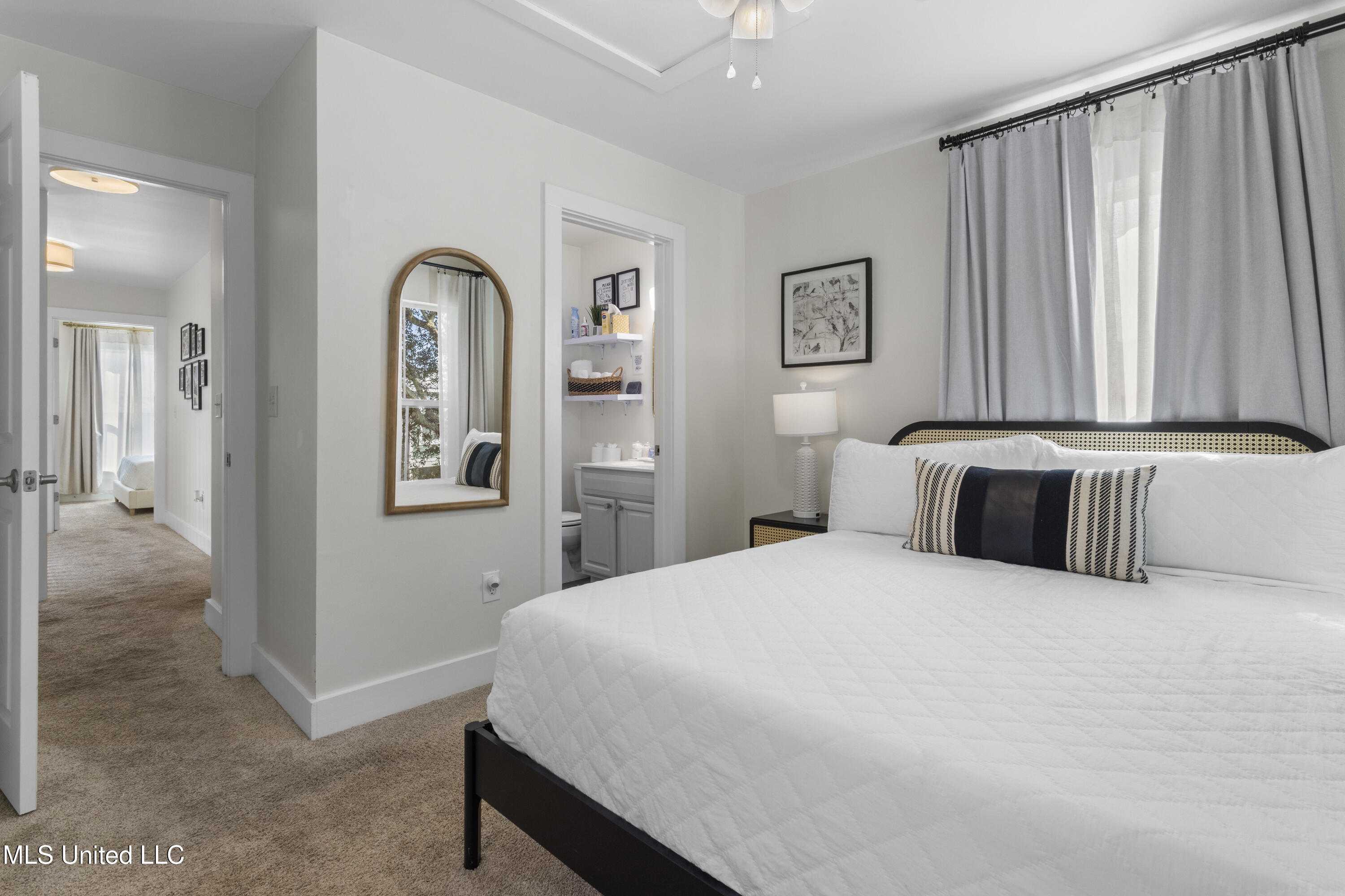 2207 Government Street, Unit 11 Ocean Springs, MS 39564 - Photo 25 of 28 0040