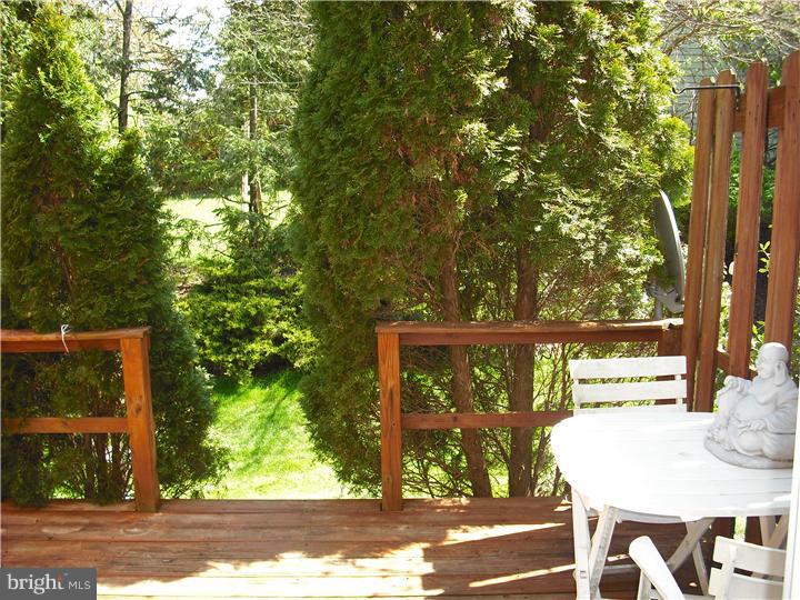 2807 Sturbridge Court Sinking Spring, PA 19608 - Photo 3 of 20