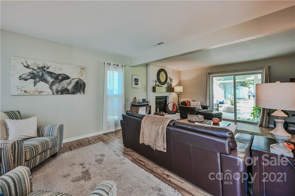10337 Fairway Ridge Road Charlotte, NC 28277 - Photo 6 of 32