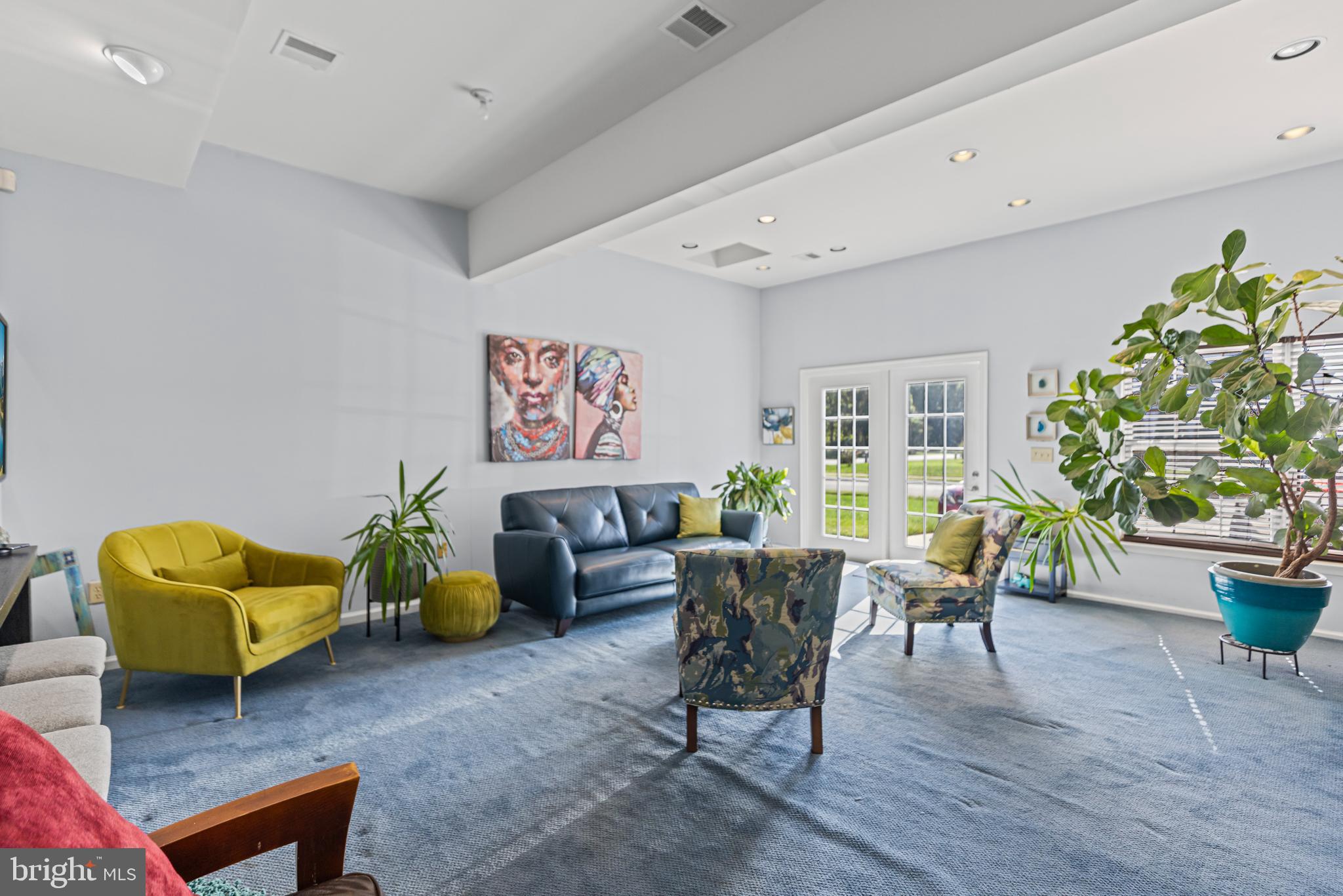 1 Cardinal Lane Sicklerville, NJ 08081 - Photo 15 of 35 a living room with furniture and a potted plant
