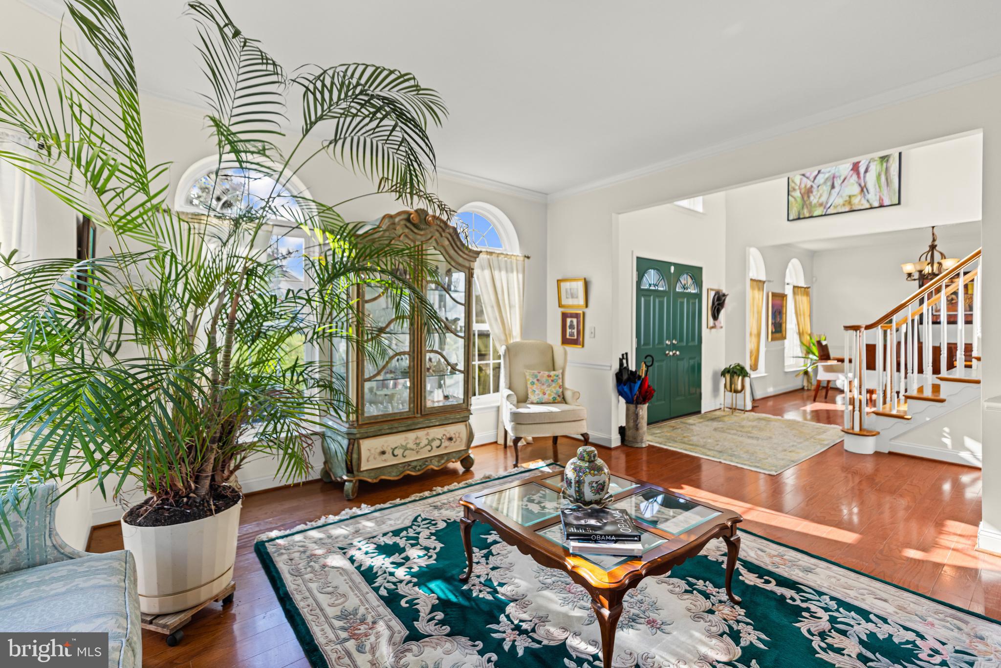 1 Cardinal Lane Sicklerville, NJ 08081 - Photo 6 of 35 a living room with furniture and a potted plant