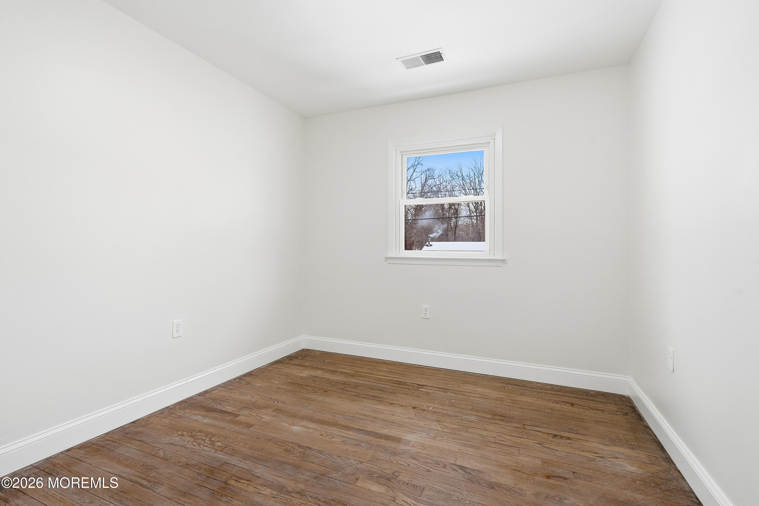 16 Crest Road Jackson, NJ 08527 - Photo 48 of 56 an empty room with a window