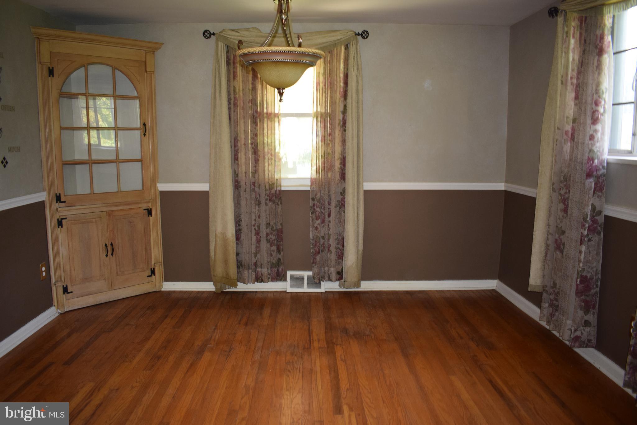 609 Topsfield Road Hatboro, PA 19040 - Photo 5 of 15