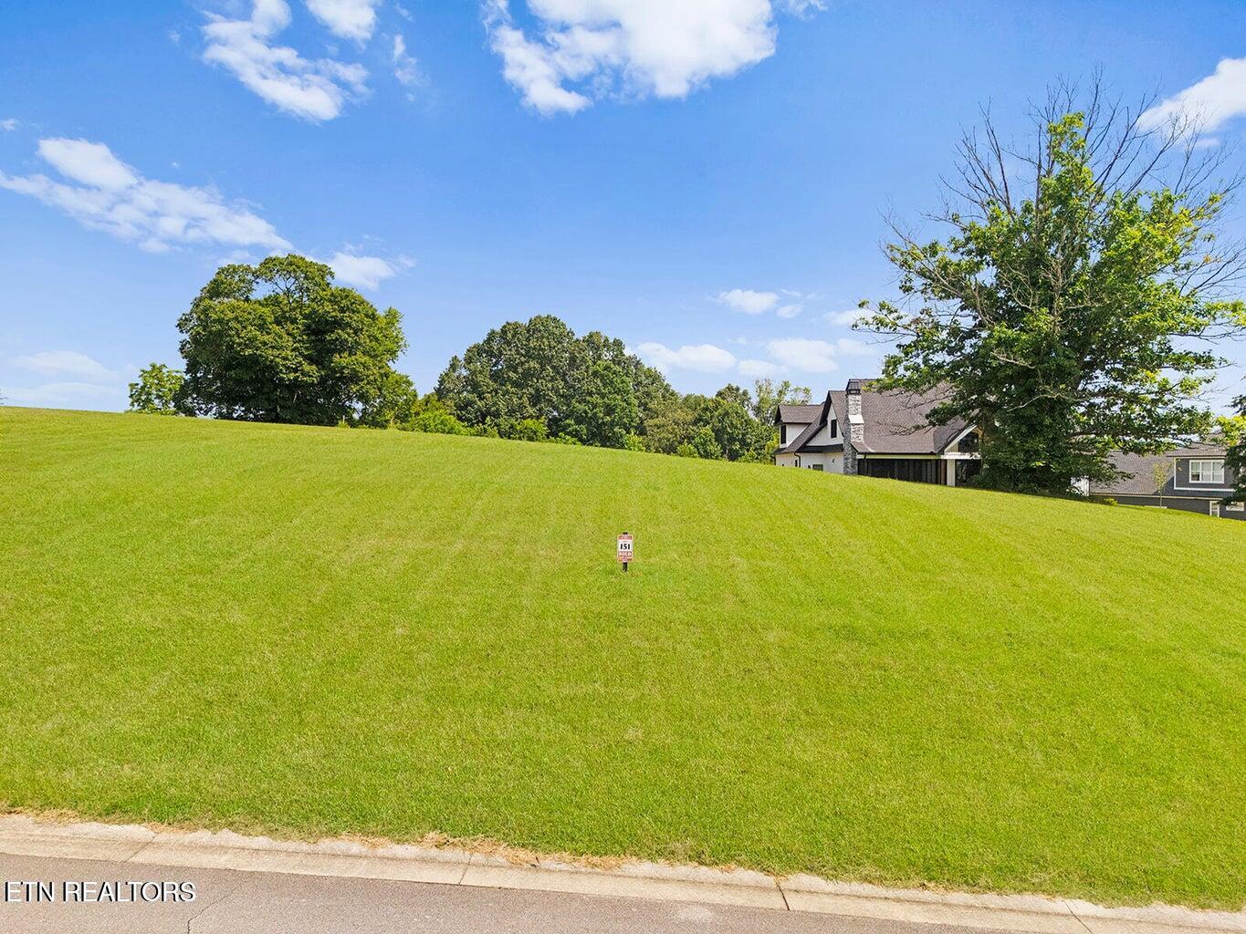 1740 Eagle Point Drive Loudon, TN 37774 - Photo 3 of 37 image