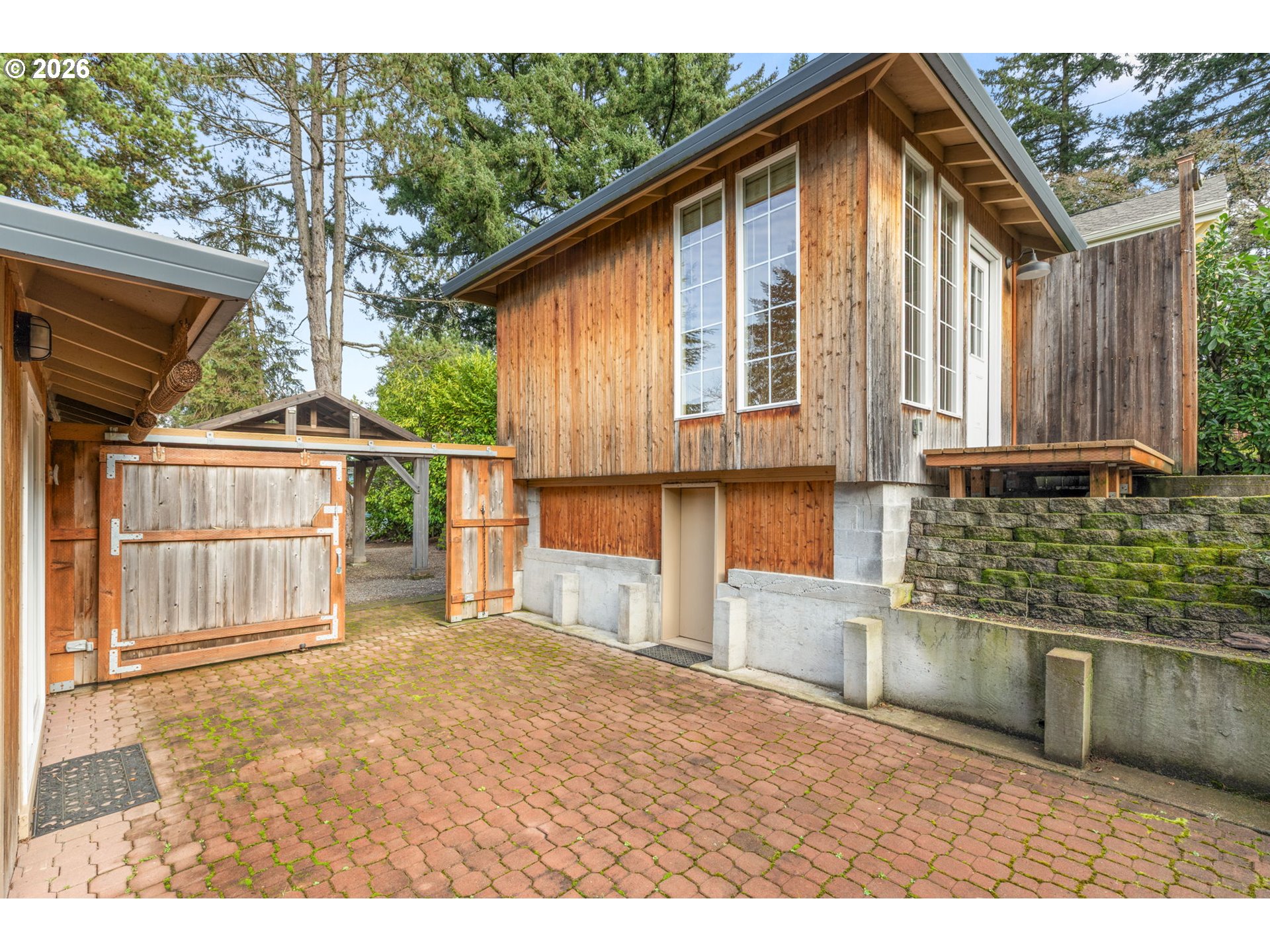 4222 Southwest Hume Street Portland, OR 97219 - Photo 29 of 46 Studio