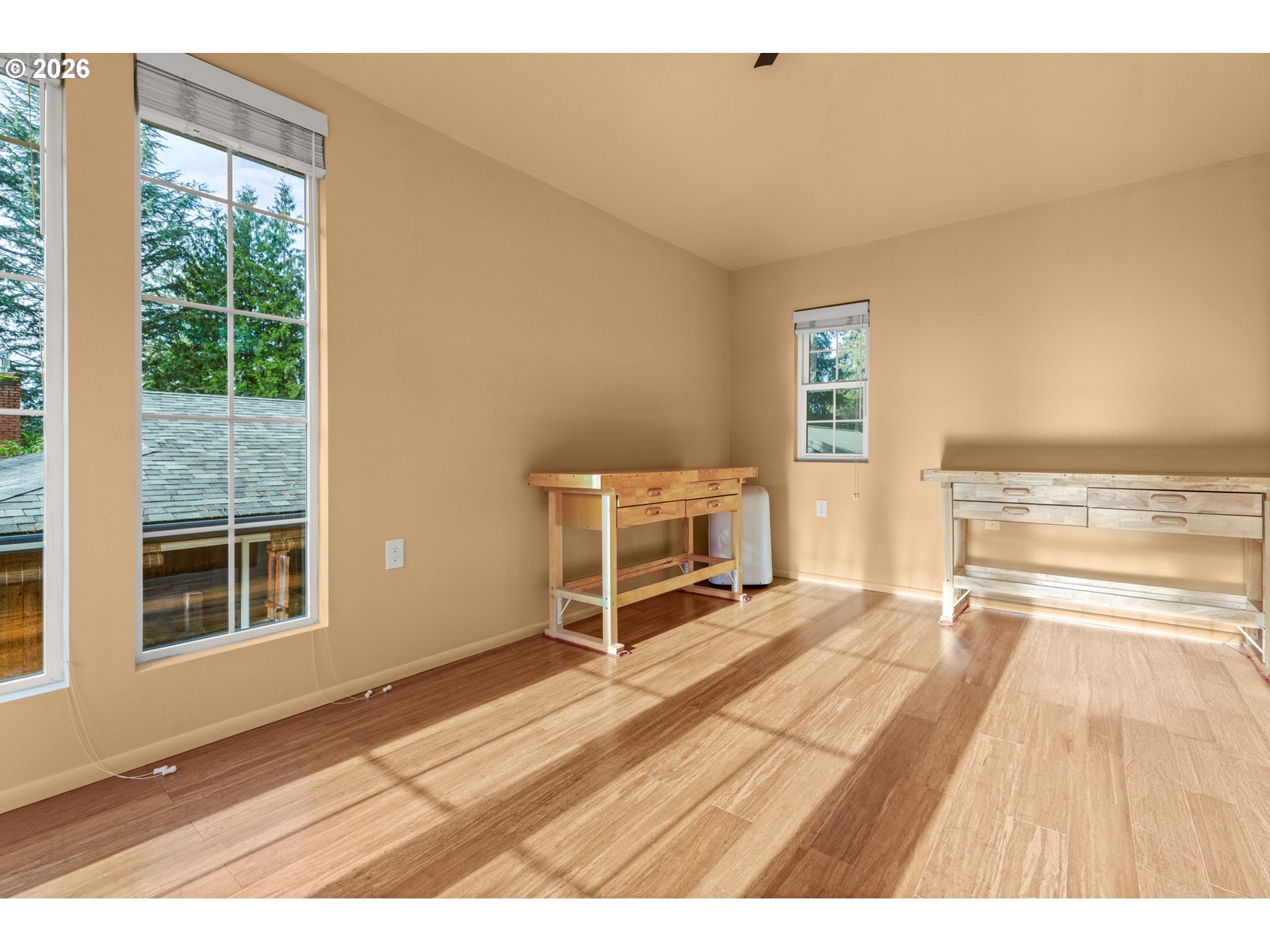 4222 Southwest Hume Street Portland, OR 97219 - Photo 30 of 46 Studio