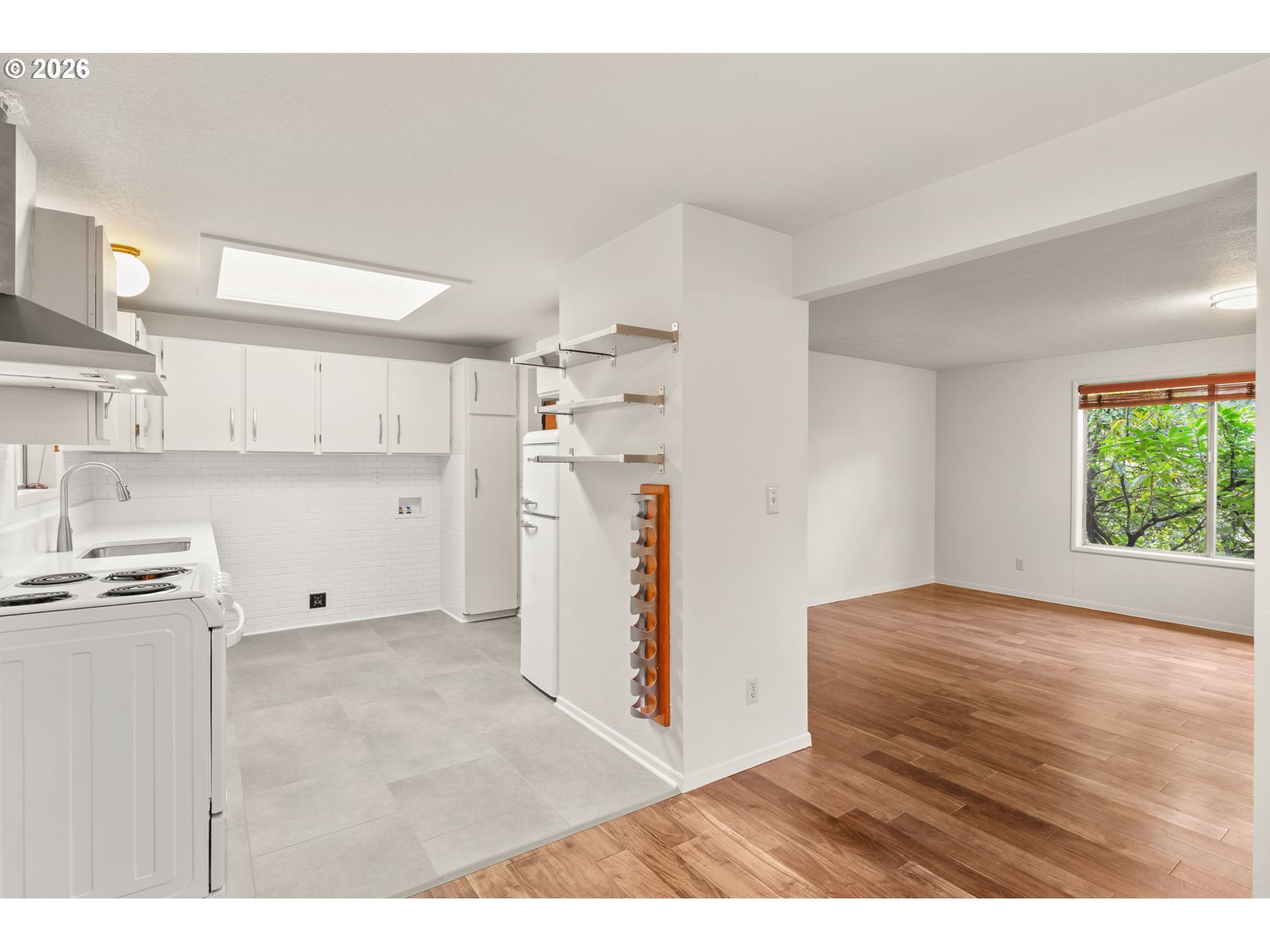 4222 Southwest Hume Street Portland, OR 97219 - Photo 10 of 46 Kitchen