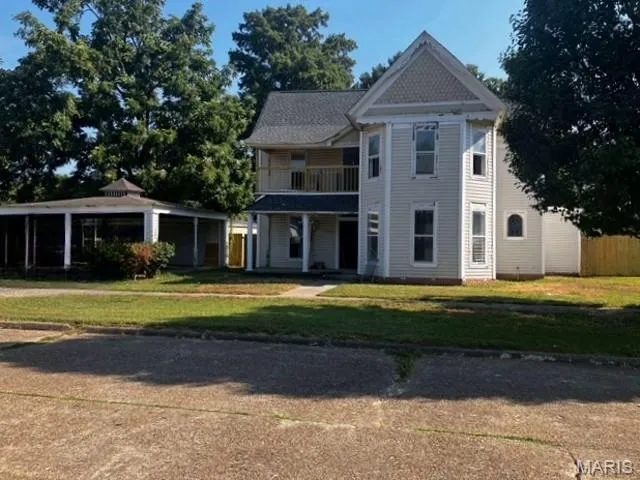 $36,000 | 305 East 6th Street, Caruthersville, MO 63830