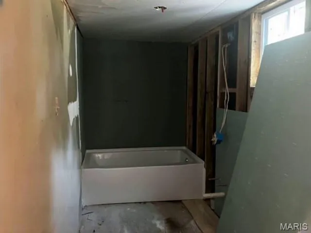 $36,000 | 305 East 6th Street, Caruthersville, MO 63830