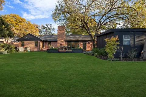 $775,000 | 8731 Vinewood Drive, Dallas, TX 75228