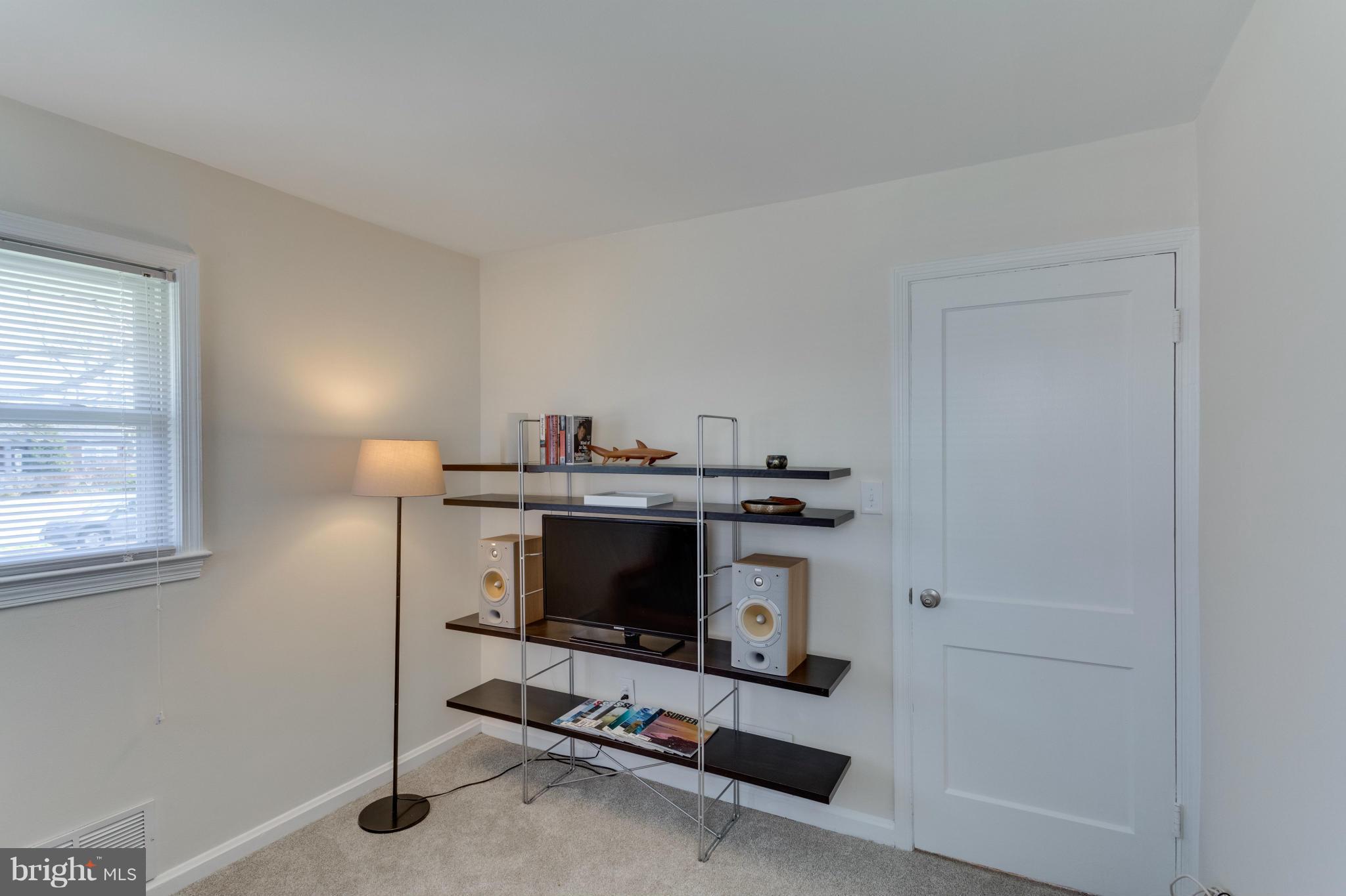 8002 New Market Road Alexandria, VA 22308 - Photo 15 of 20 Bedroom 2