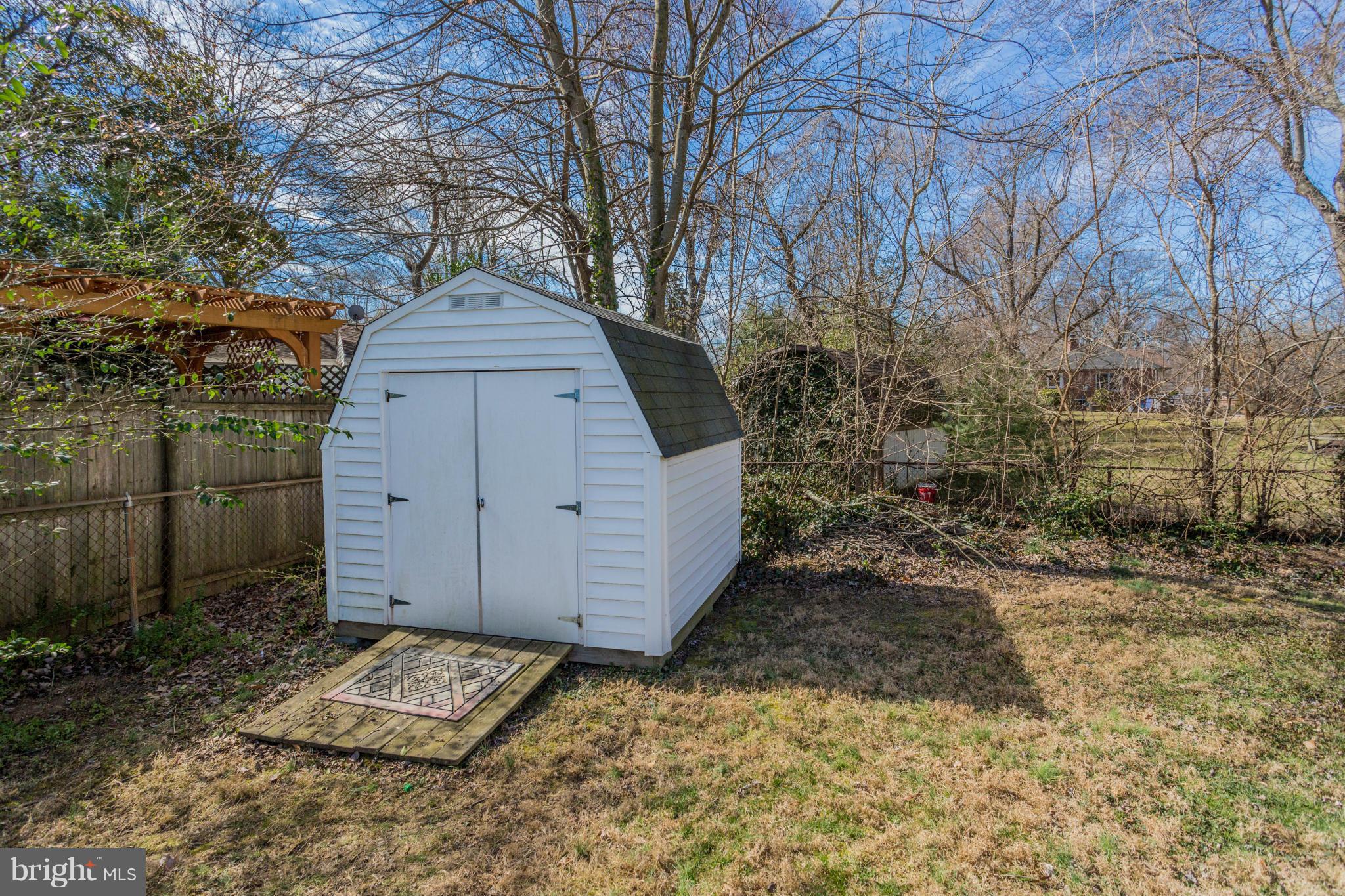 8002 New Market Road Alexandria, VA 22308 - Photo 18 of 20 Storage Shed