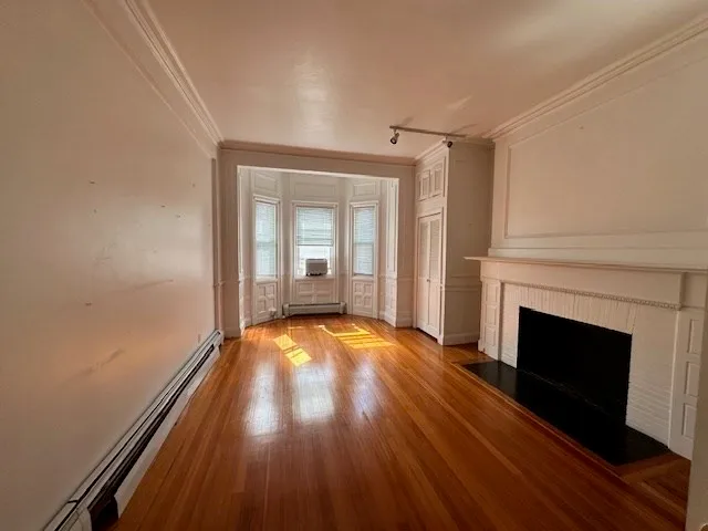 $3,000 | 354 Tappan Street, Unit 1, Brookline, MA 02445