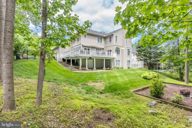 $1,850,000 | 1284 Cobble Pond Way, Vienna, VA 22182