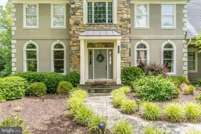 $1,850,000 | 1284 Cobble Pond Way, Vienna, VA 22182