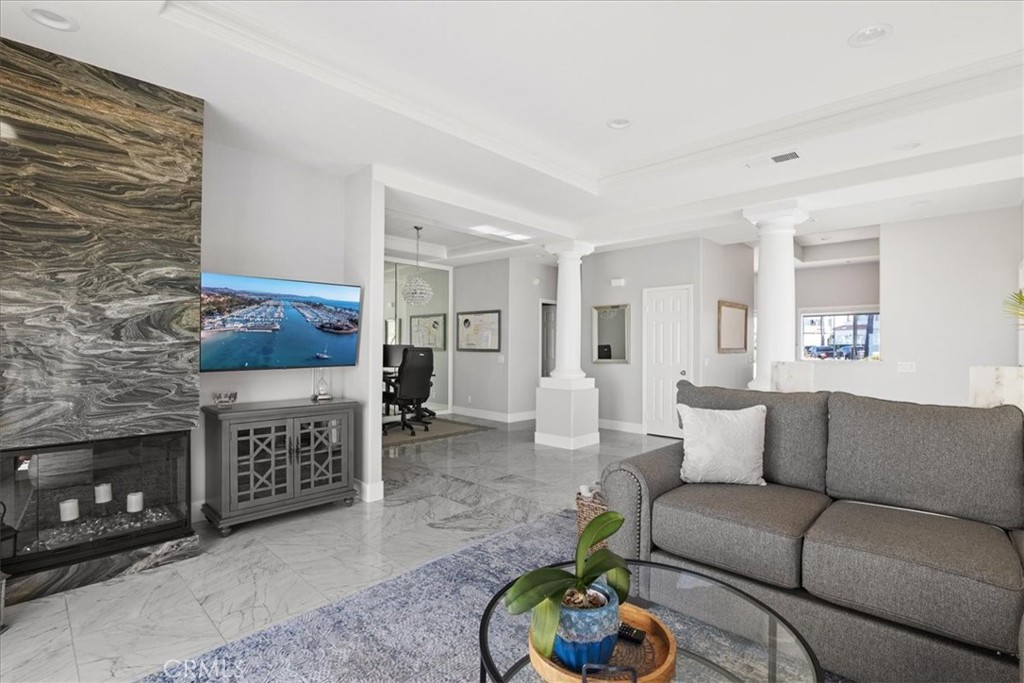 7 Centre Court Dana Point, CA 92629 - Photo 14 of 59