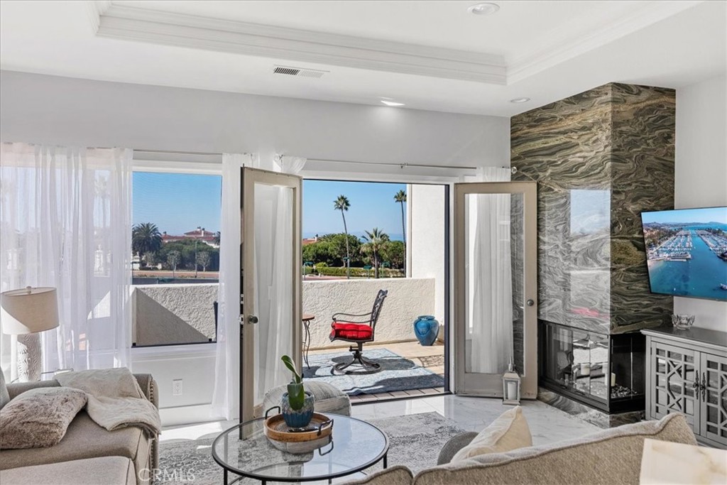 7 Centre Court Dana Point, CA 92629 - Photo 9 of 59 New sheer curtains and blinds, many improvements have been made over past two years. Views are better in person!