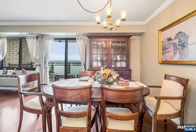 $300,000 | 125 Prospect Avenue, Unit 16C, Hackensack, NJ 07601