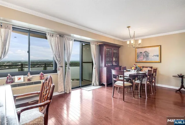 $300,000 | 125 Prospect Avenue, Unit 16C, Hackensack, NJ 07601