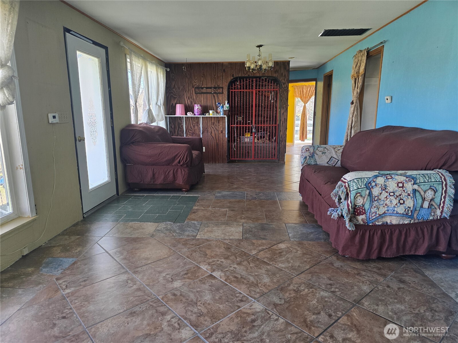 710 Adobe Way Selah, WA 98942 - Photo 11 of 24