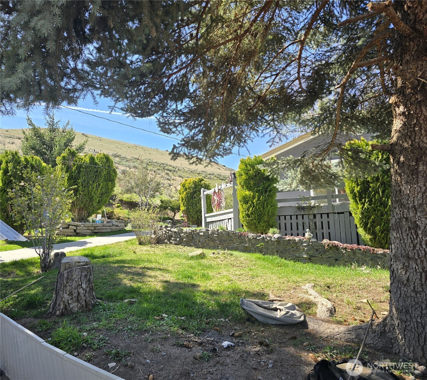 710 Adobe Way Selah, WA 98942 - Photo 18 of 24