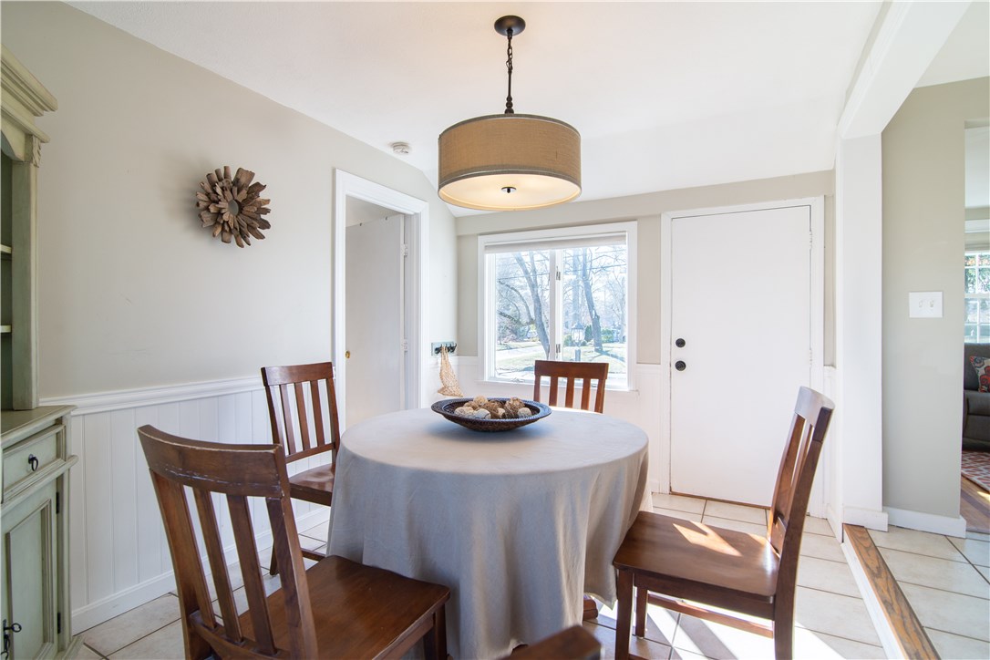 10 Mayfield Road Barrington, RI 02806 - Photo 8 of 32