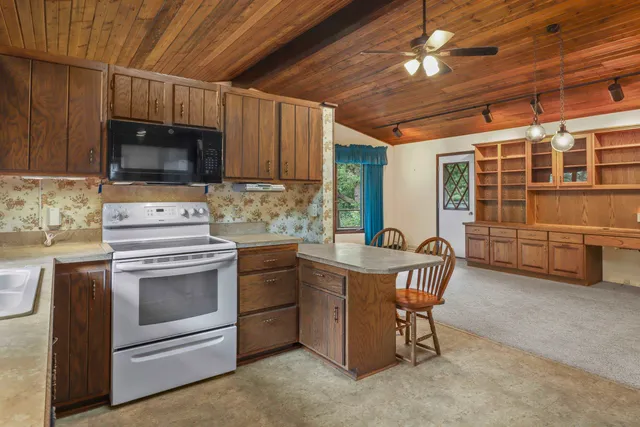 $545,000 | 88 East Waterloo Road, Waterloo, WI 53594