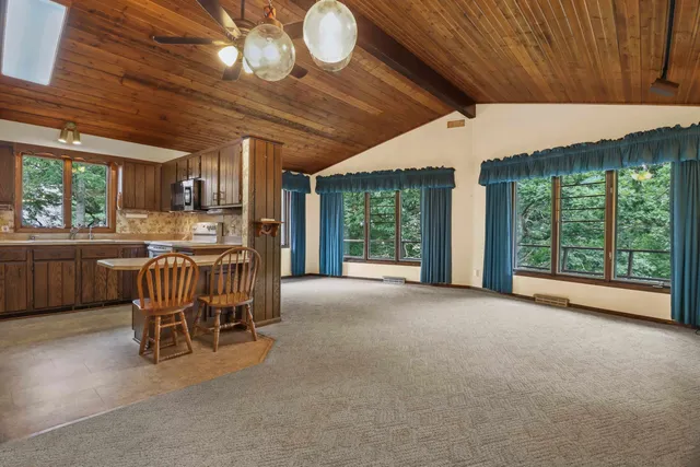 $545,000 | 88 East Waterloo Road, Waterloo, WI 53594