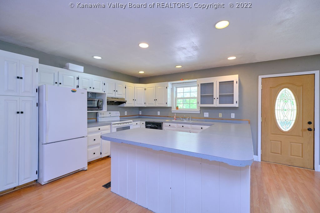 330 Utah Road Ravenswood, WV 26164 - Photo 9 of 27 Gallery Image 9
