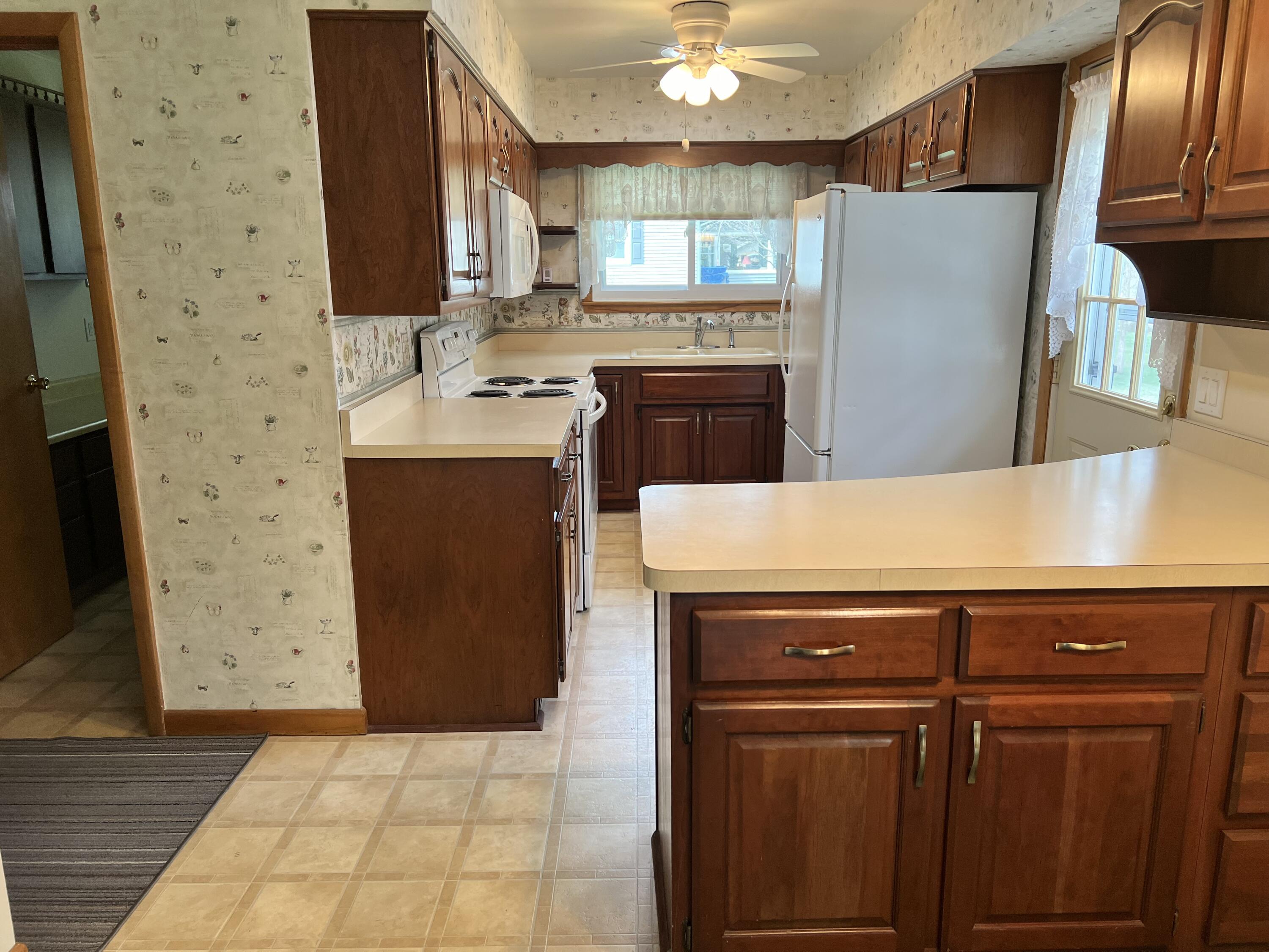 154 Fuller Road Battle Creek, MI 49015 - Photo 8 of 19 IMG_6774