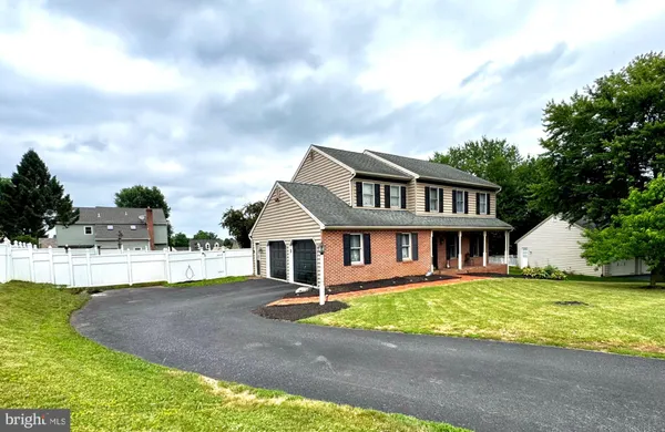 $499,900 | 1539 South Jefferson Court, Lancaster, PA 17602