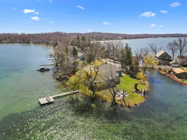 $2,875,000 | 298 West Park Drive, Twin Lakes, WI 53181