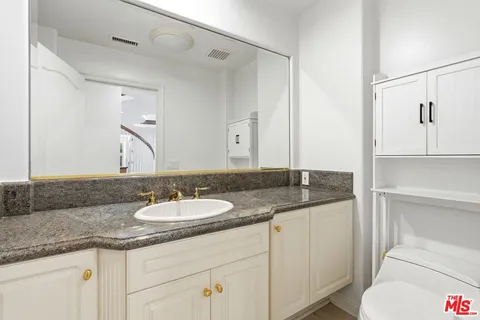 $2,249,000 | 20274 Vía Medici, Porter Ranch, CA 91326