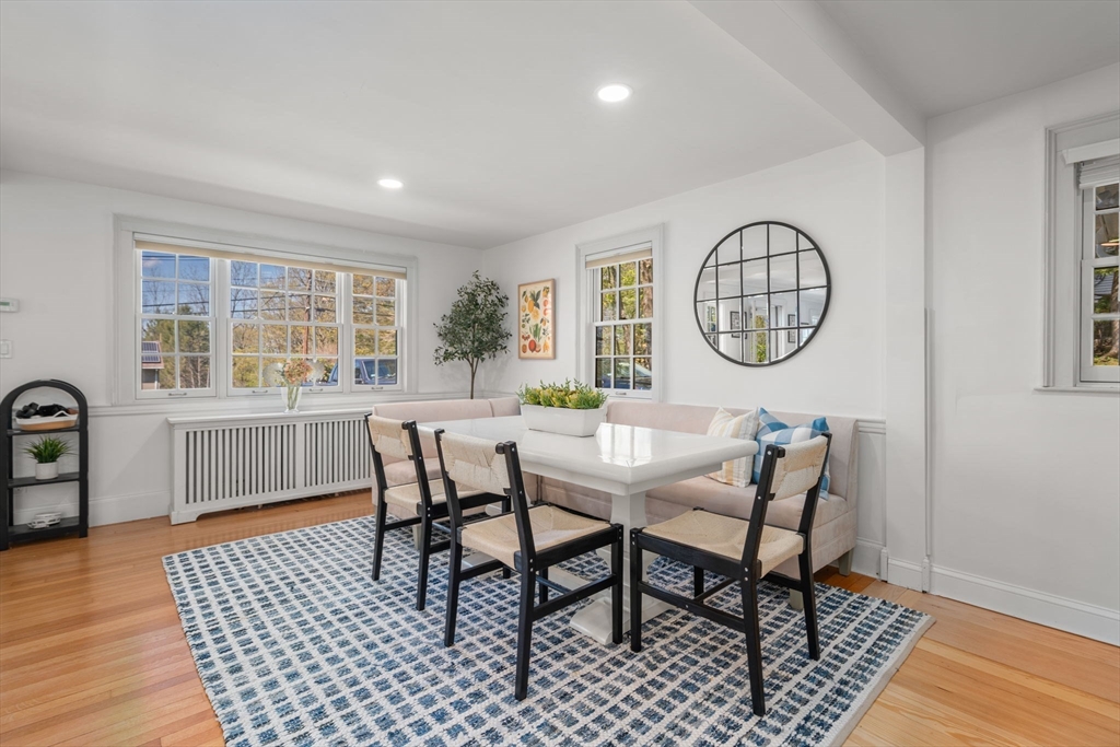 47 Indian Head Road Framingham, MA 01701 - Photo 4 of 36