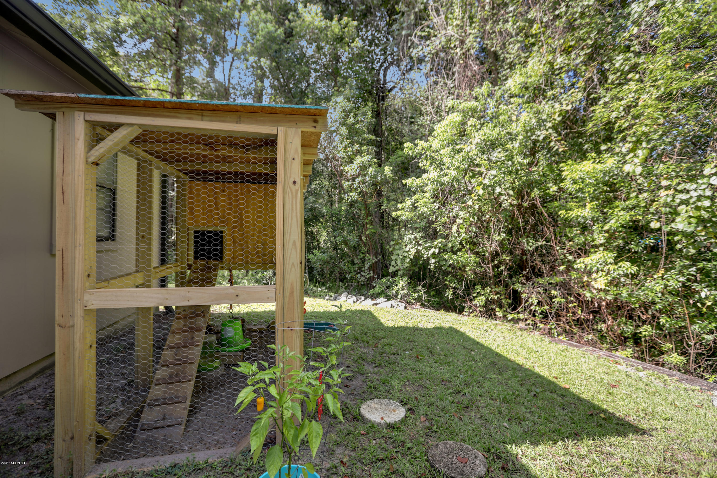 1621 Rivers Road Green Cove Springs, FL 32043 - Photo 13 of 14 013_Chicken Coop
