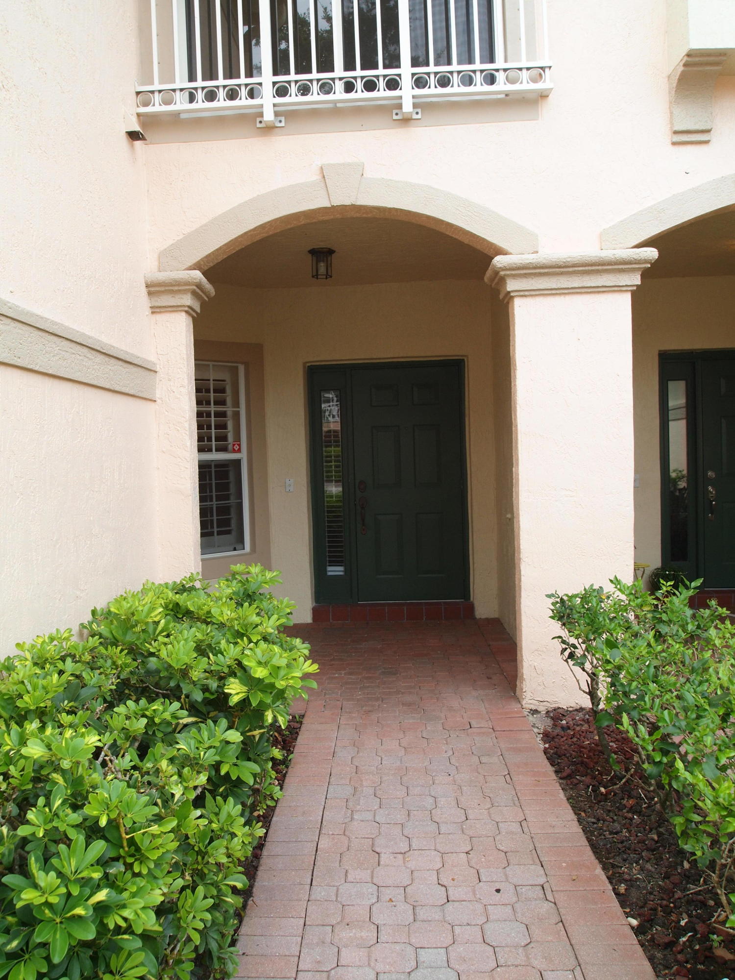 8292 Via Leonessa Boca Raton, FL 33433 - Photo 3 of 16 P6011437